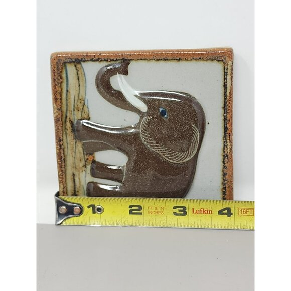 Vintage Elephant Mammoth Wall Tile Hanging Folk Art Kitsch Piece Pottery Stone - Picture 9 of 9